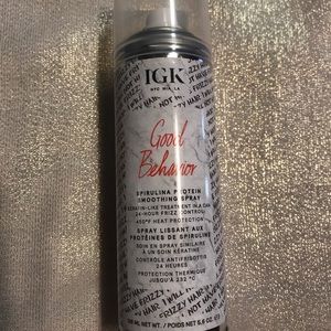IGK Good Behavior Smoothing spray
